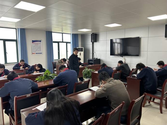 建材公司、檢測公司聯(lián)合開展管理人員業(yè)務(wù)提升考試