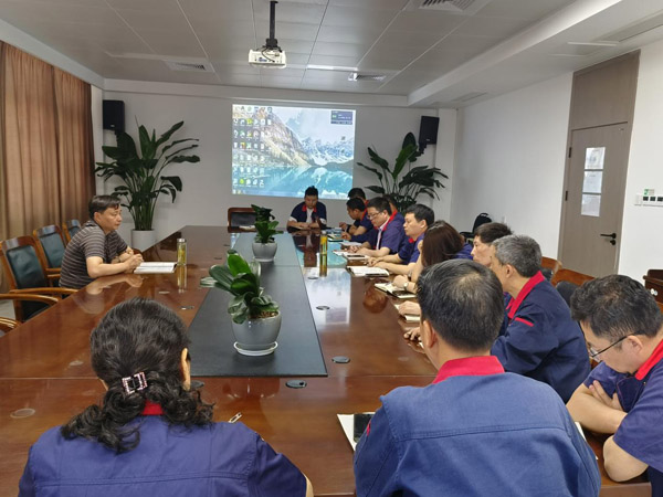 公司副總經(jīng)理、安全總監(jiān)到鋼構(gòu)公司調(diào)研